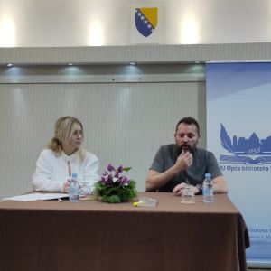 Read more about the article Promocije knjige “Žuta kabanica”